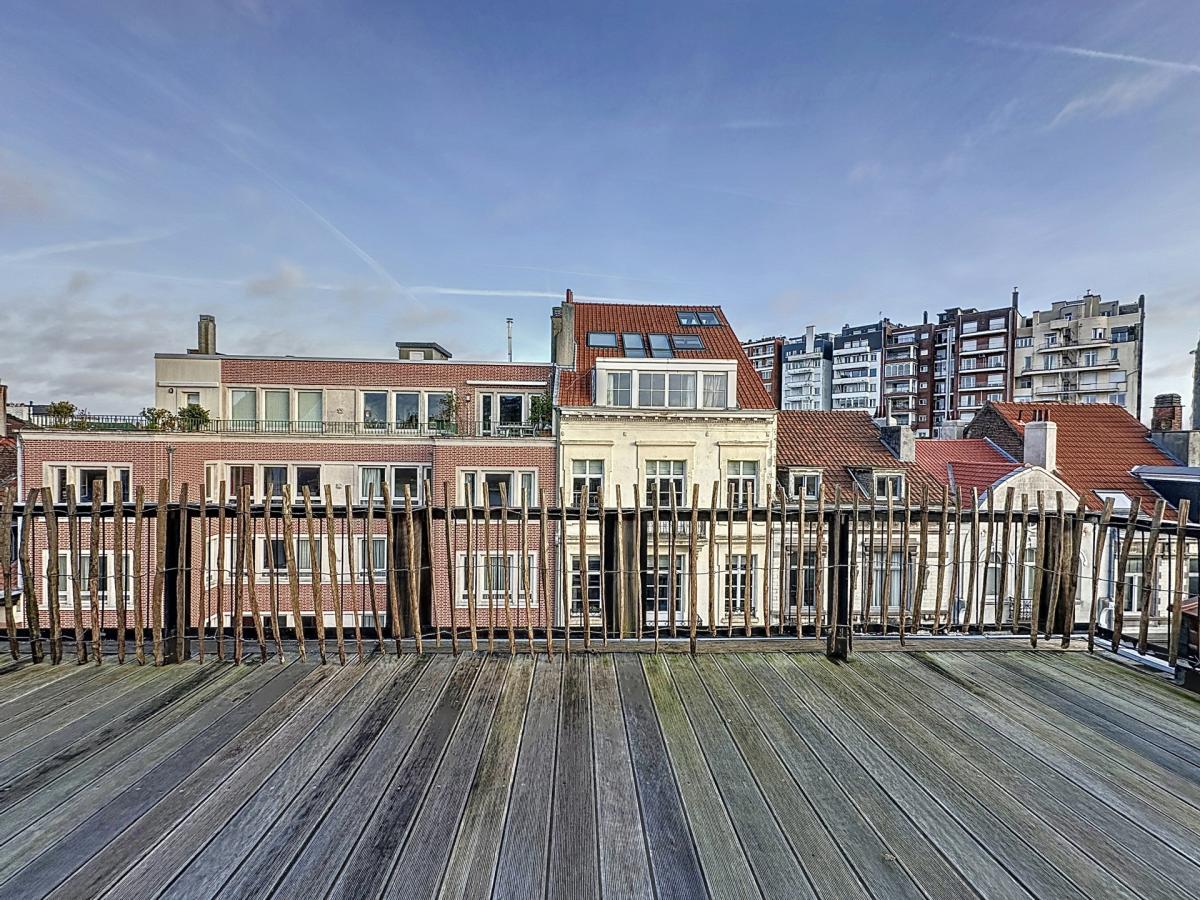 Lauters : Superbe penthouse avec une grande terrasse