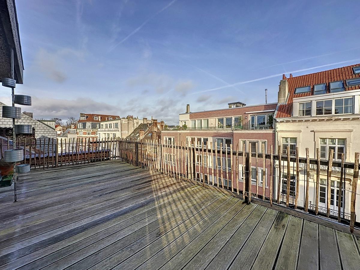 Lauters : Superbe penthouse avec une grande terrasse