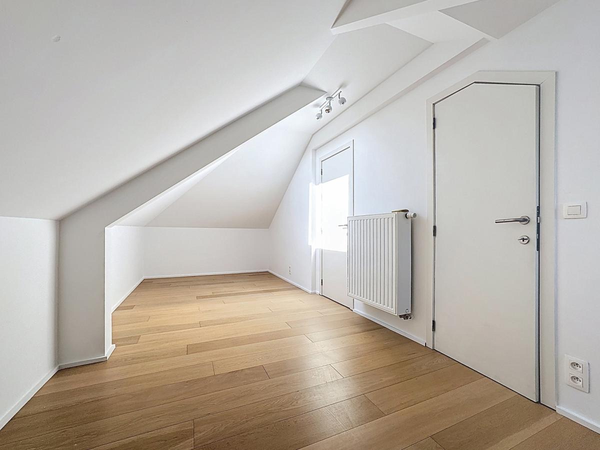 Uccle, Penthouse 2 chambres  avec grande terrasse