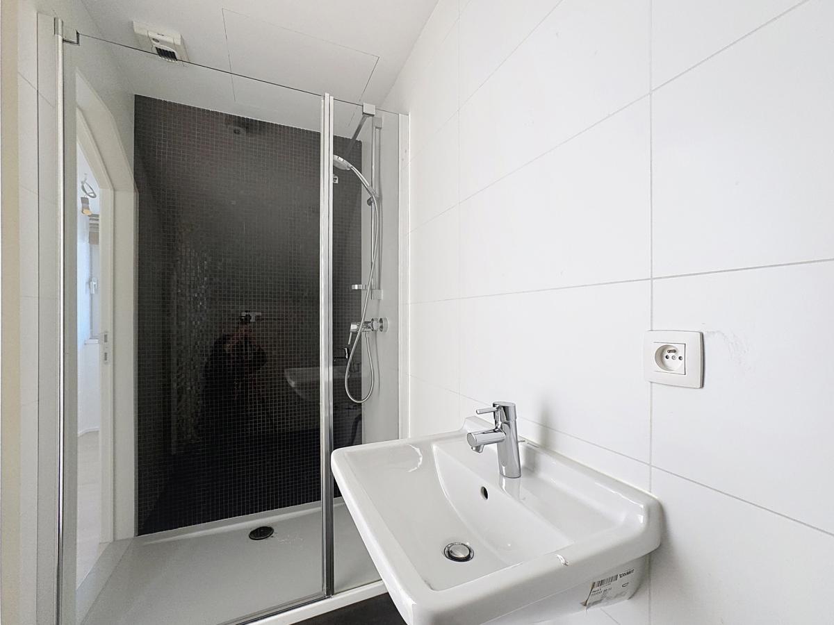 Uccle, Penthouse 2 chambres  avec grande terrasse