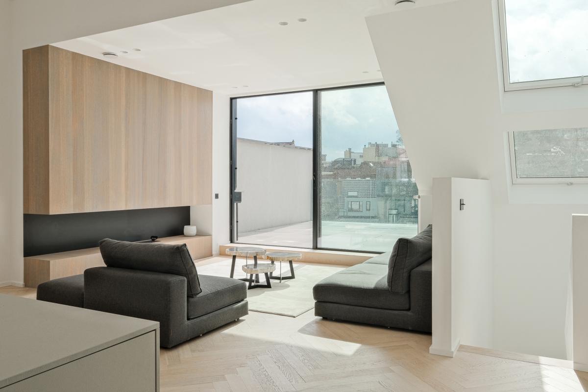 Abbaye, sublime duplex penthouse rénové 3 ch