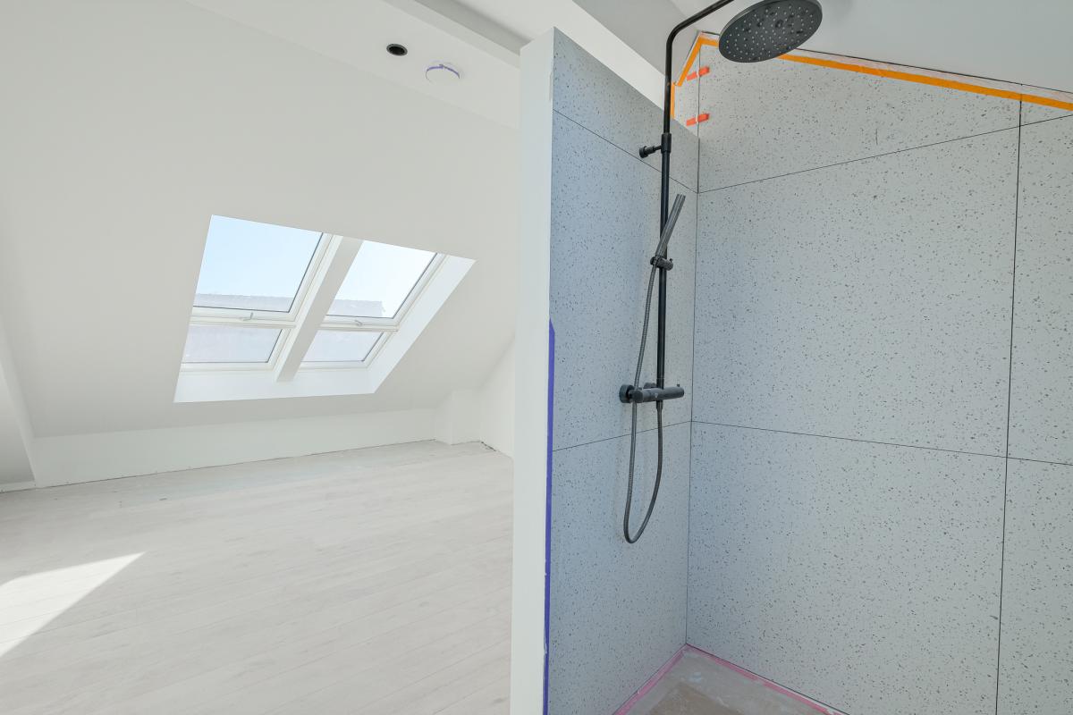 Stéphanie/Toison d'or Bel appartement une chambre de ± 85 m²