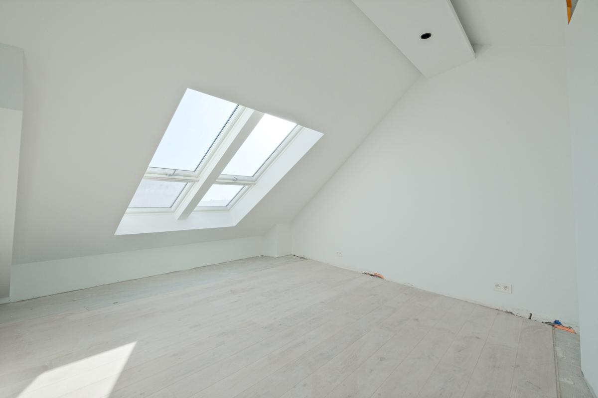 Stéphanie/Toison d'or Bel appartement une chambre de ± 85 m²