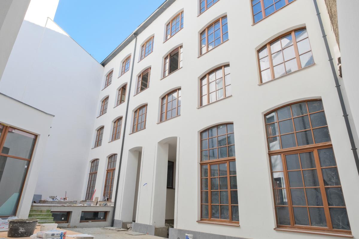 Stephanie/Toison d'or Spacieux 3 ch ±115 m² terrasse SUD-EST