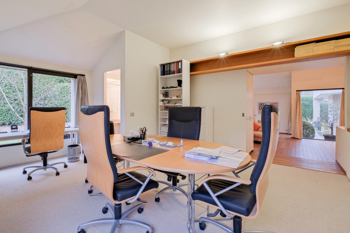 Fort Jaco: magnifique villa de ± 453 m² sur 15 ares - 5 ch.