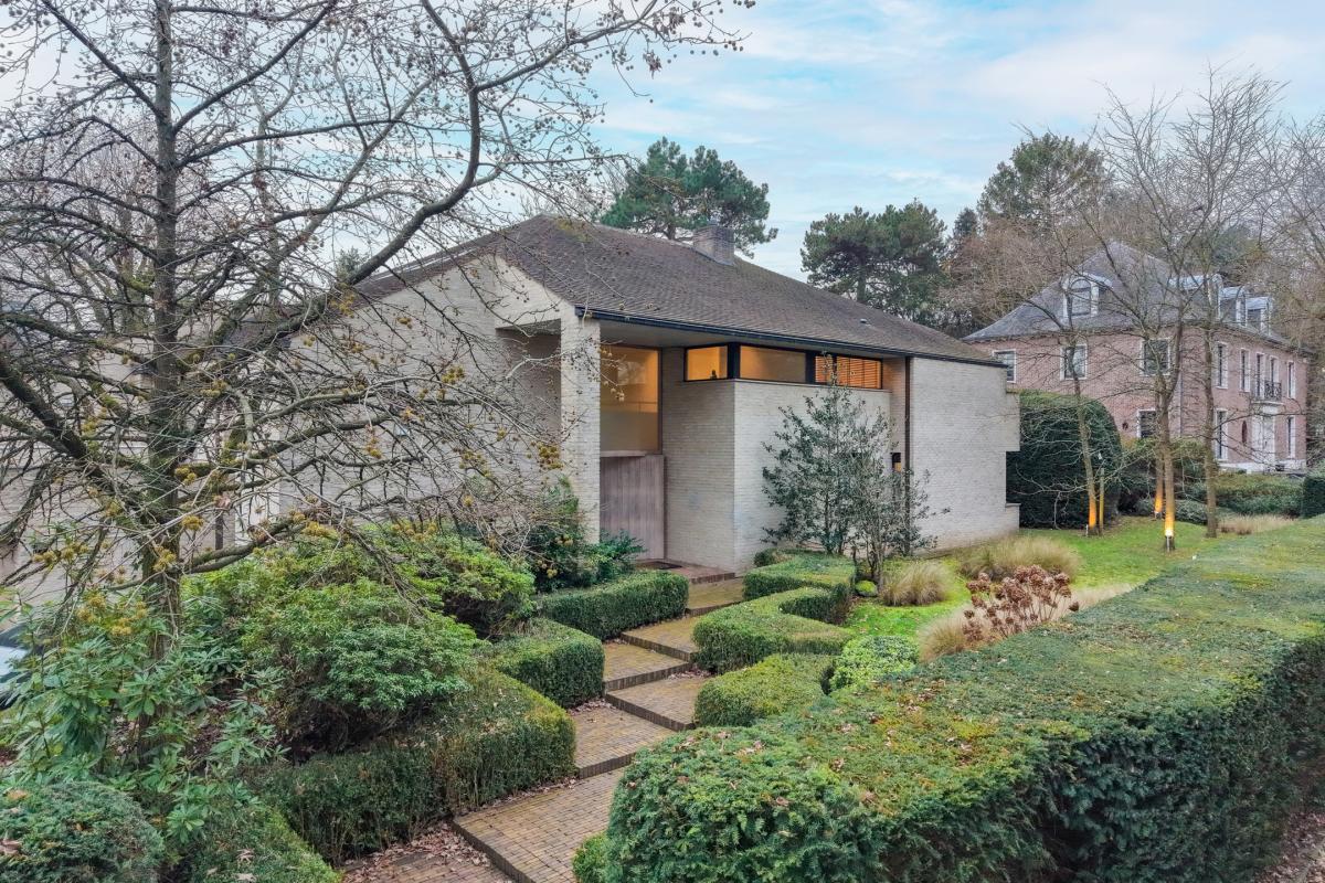 Fort Jaco: magnifique villa de ± 453 m² sur 15 ares - 5 ch.