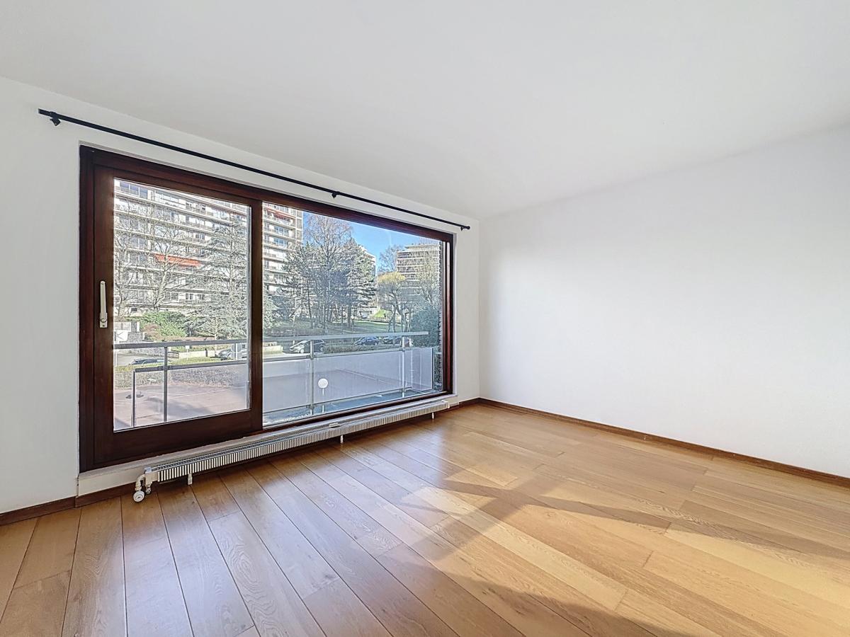 Parc Brugmann: Bel appartement 2 chambres avec jardin commun