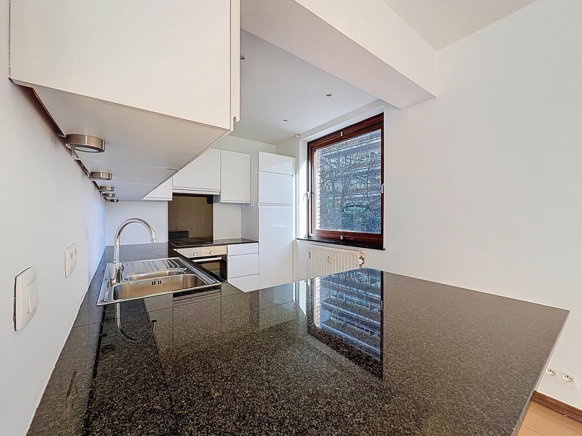 Parc Brugmann: Bel appartement 2 chambres avec jardin commun