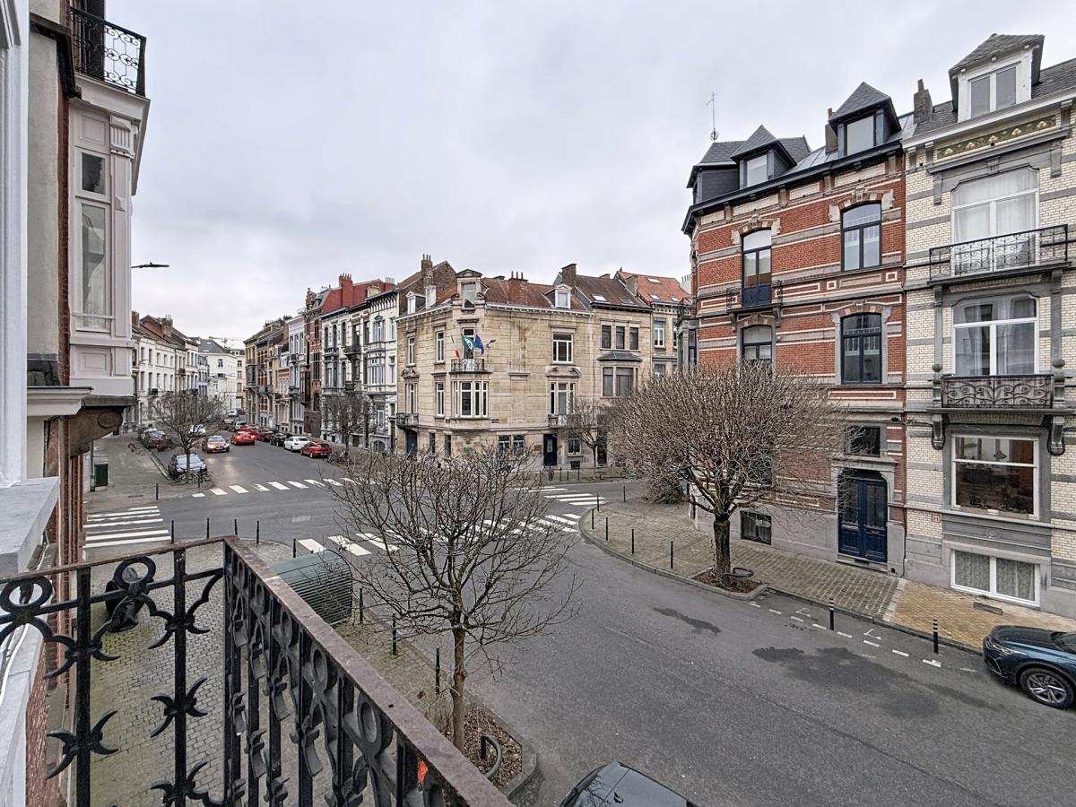 Ambiorix : Superbe appartement meublé d'1 chambre