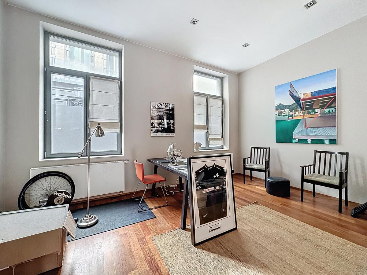 Rue de Naples : Superbe duplex rénové + terrasse 