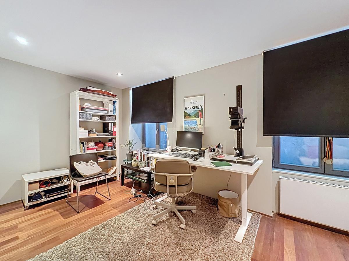 Rue de Naples : Superbe duplex rénové + terrasse 