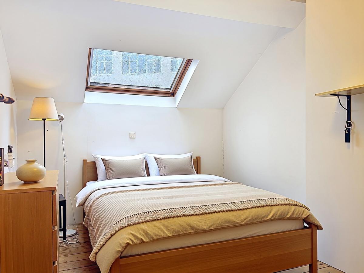 Quartier Européen : Duplex meublé 2 chambres avec terrasse