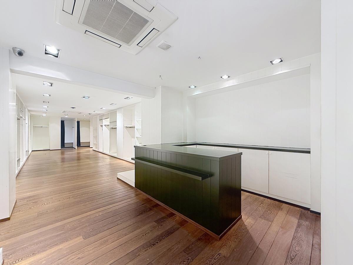 Fort Jaco : Superbe surface commerciale prête à l’emploi