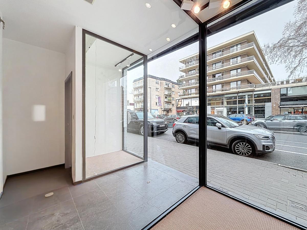 Fort Jaco : Superbe surface commerciale prête à l’emploi