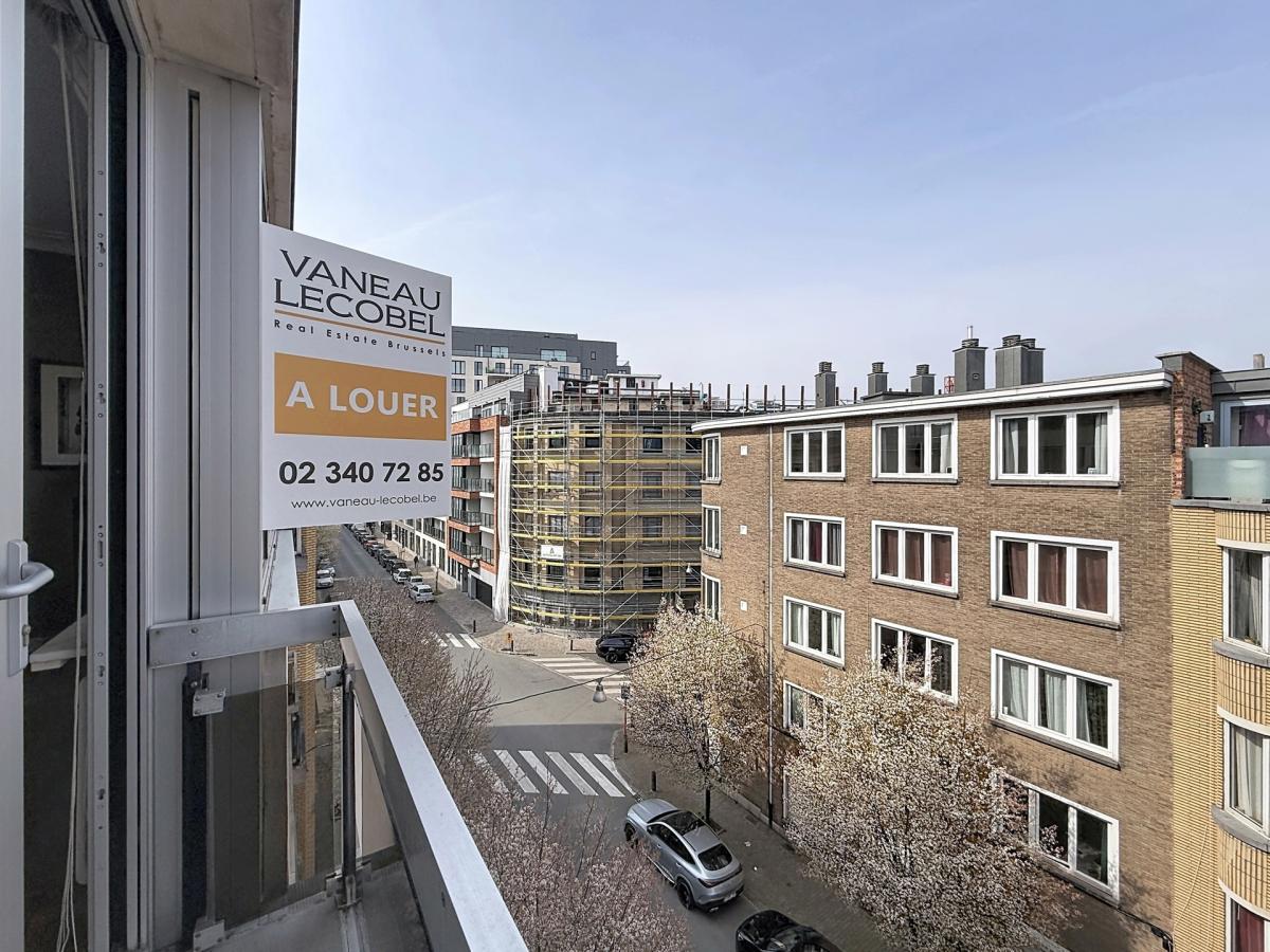 Cavell : Bel appartement meublé 2 chambres 