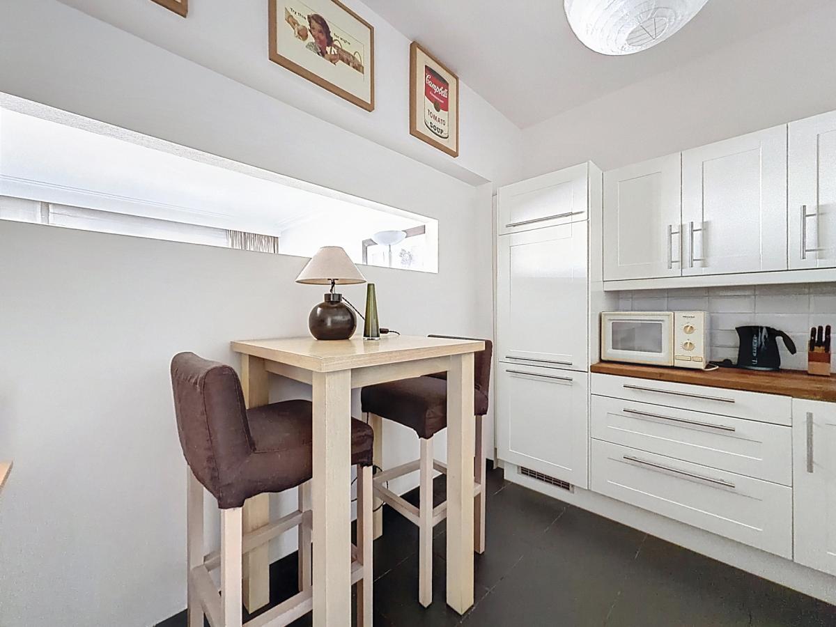 Cavell : Bel appartement meublé 2 chambres 