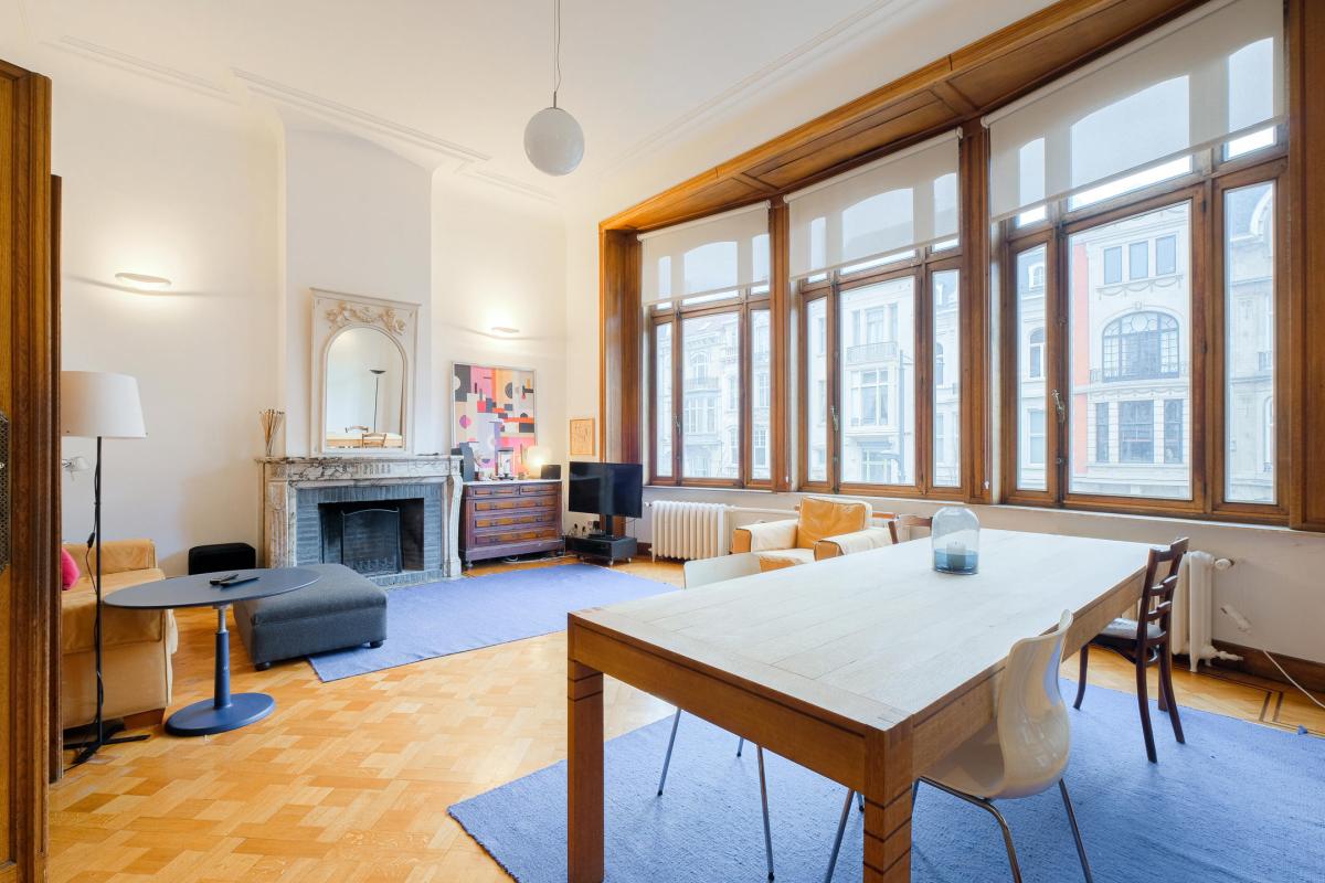 Lumineuse maison bourgeoise, 12 chambres, terrasse & jardin.