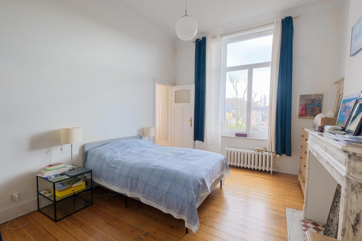 Lumineuse maison bourgeoise, 12 chambres, terrasse & jardin.