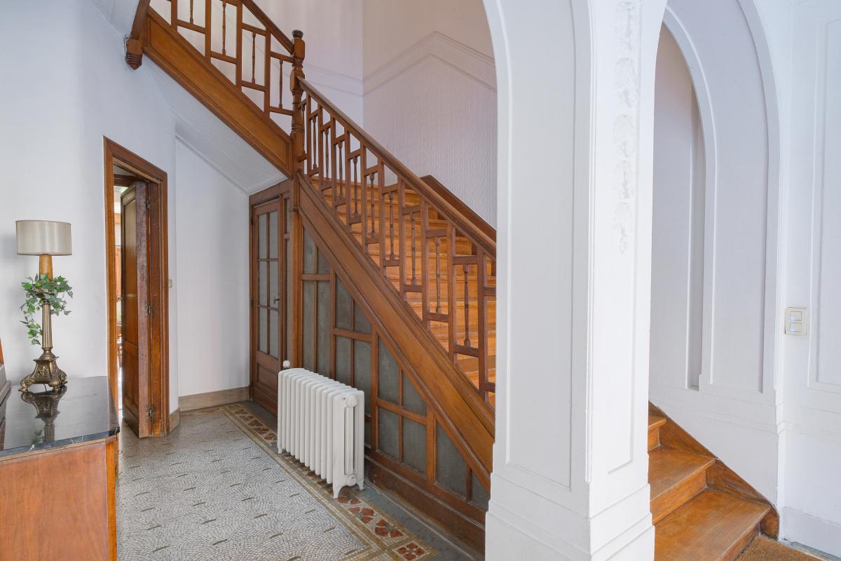 Lumineuse maison bourgeoise, 12 chambres, terrasse & jardin.