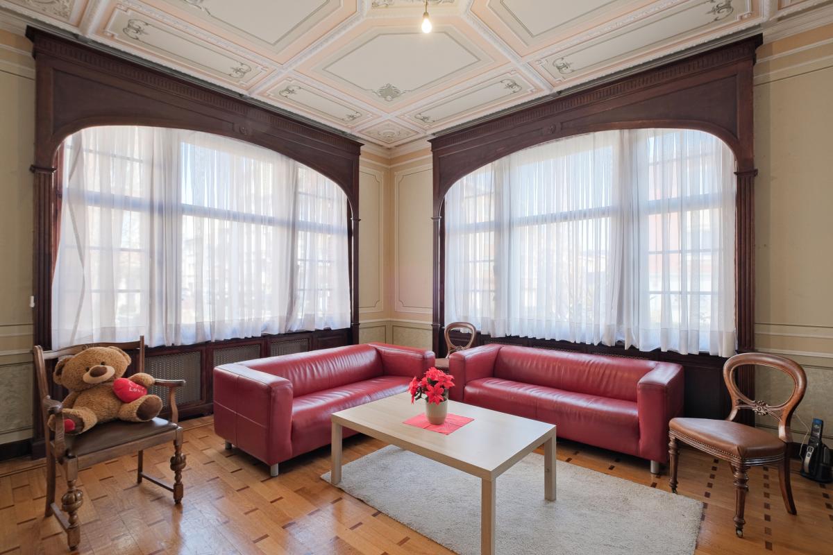 Magnifique Hôtel de maître de ± 600 m², jardin et garage.