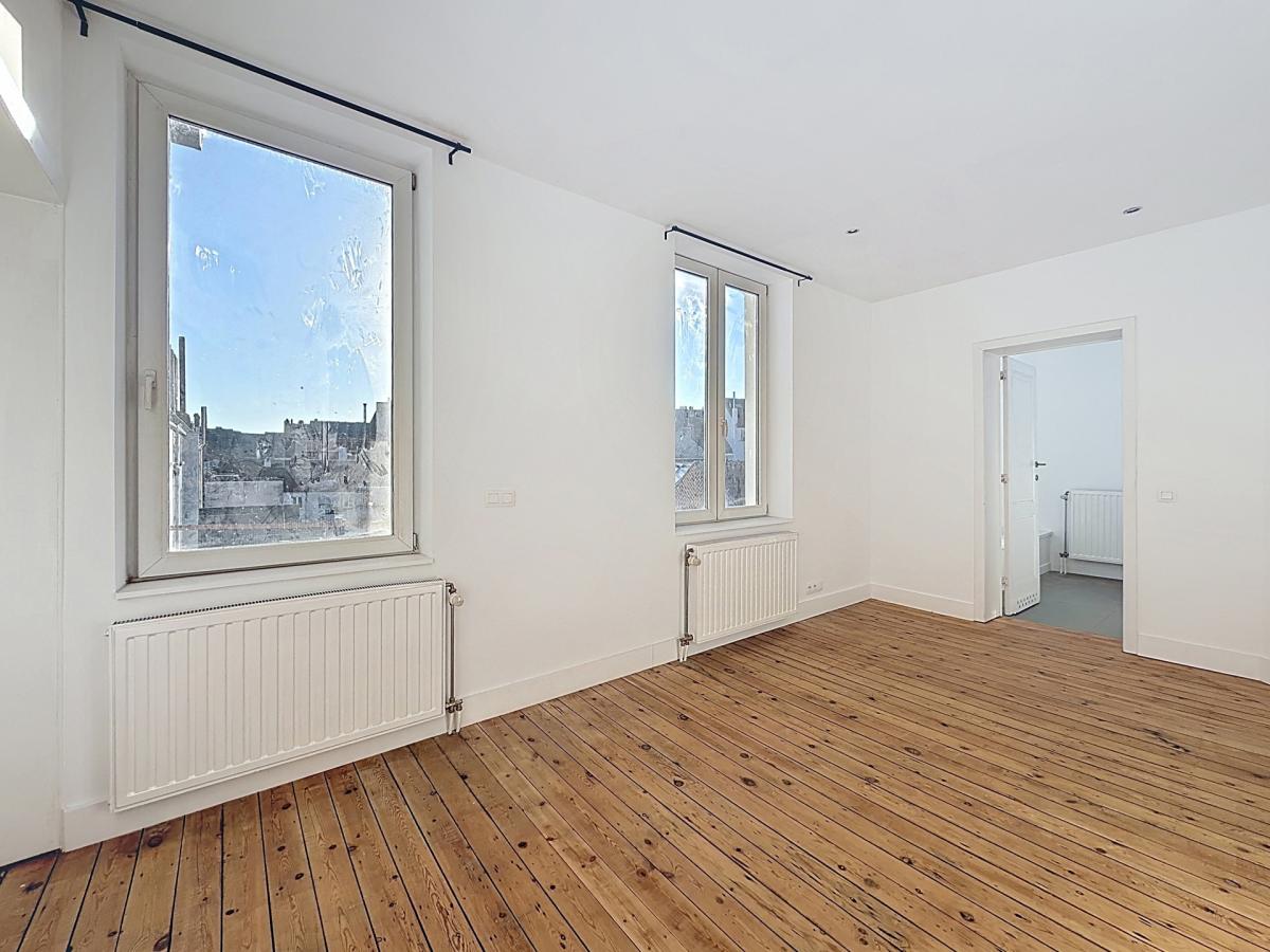 Place du Châtelain : Bel appartement de 2 chambres