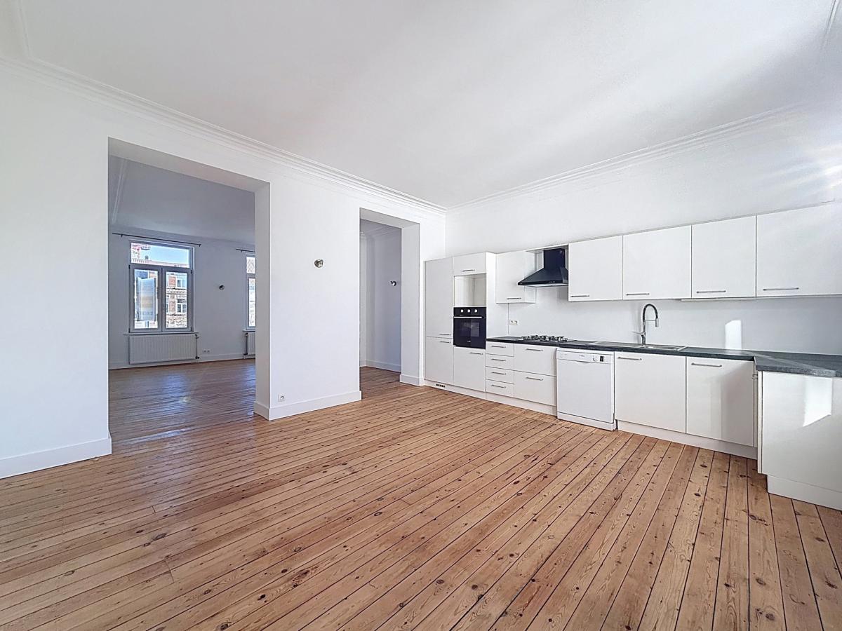 Place du Châtelain : Bel appartement de 2 chambres