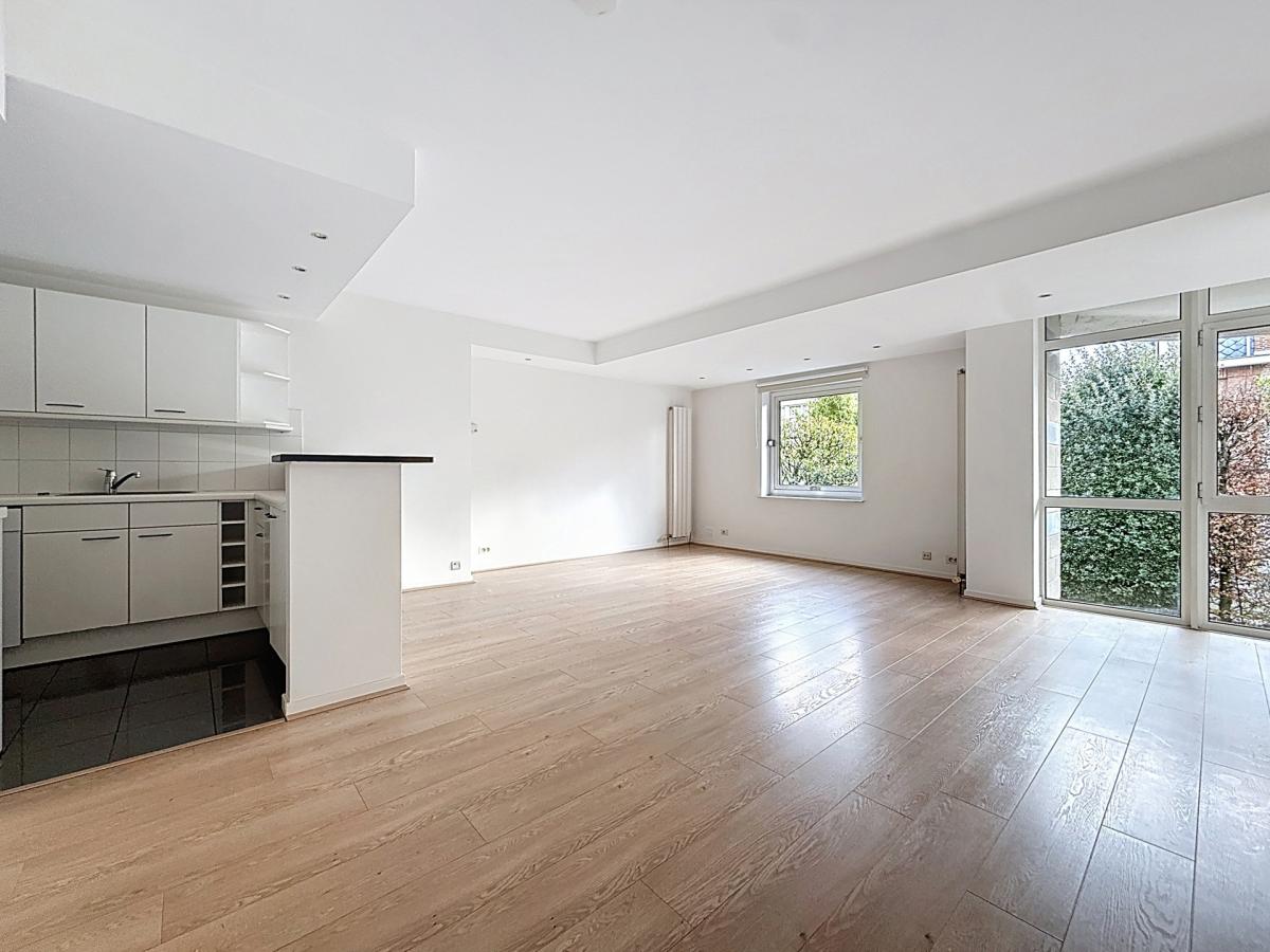 Cavell/De Fré : Lumineux appartement 1 chambre 