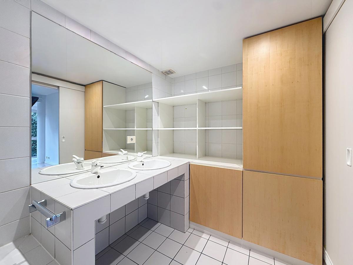 Cavell/De Fré : Lumineux appartement 1 chambre 