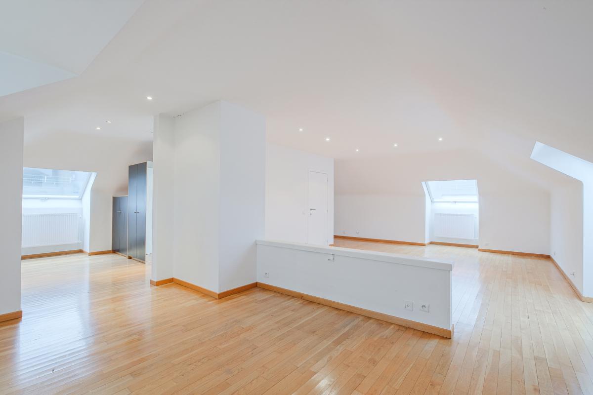 Parc Brugmann - Villa de ± 450 m² bruts avec jardin & garage