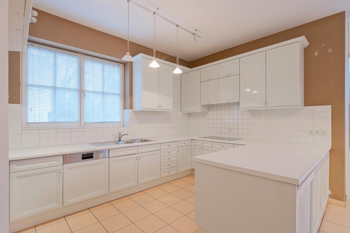 Parc Brugmann - Villa de ± 450 m² bruts avec jardin & garage