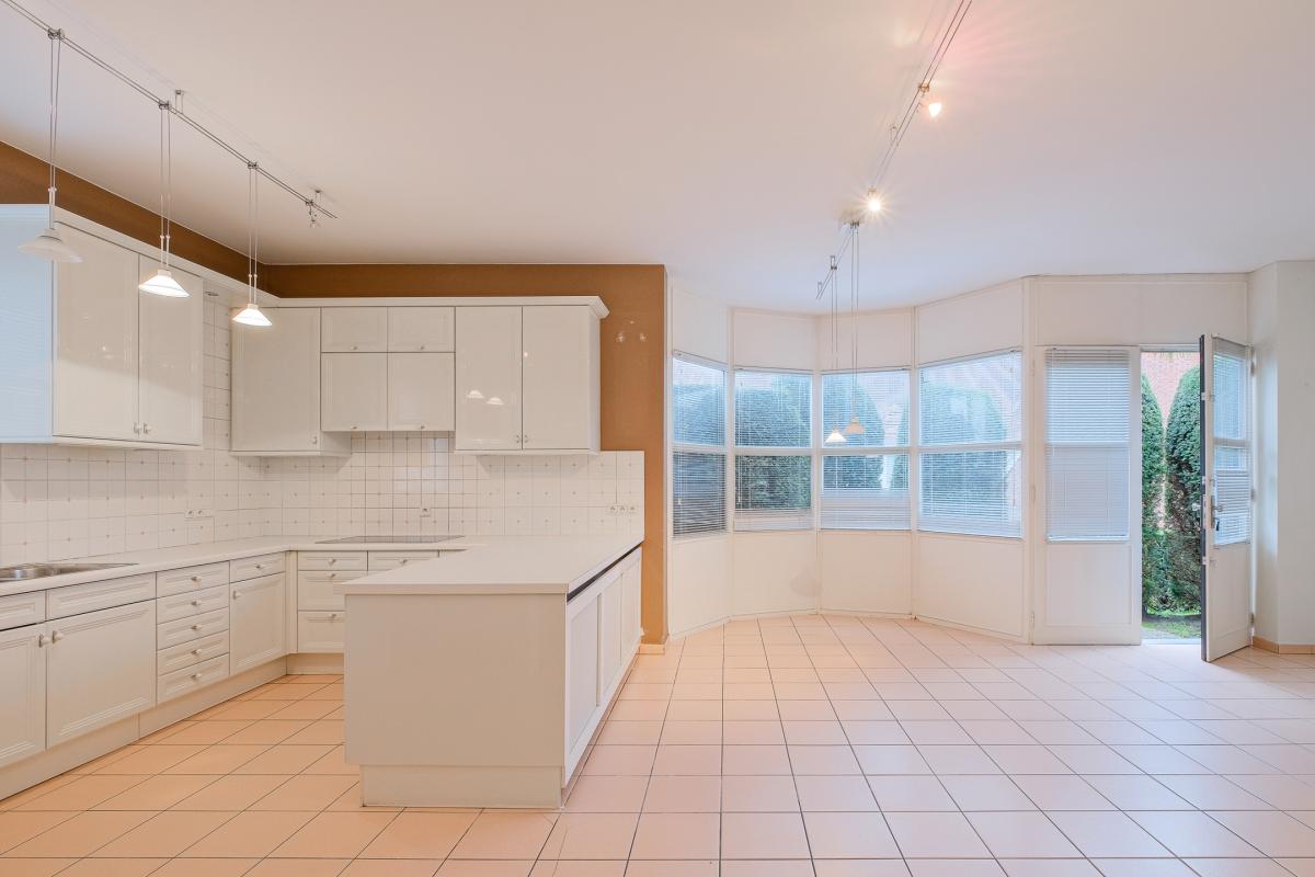 Parc Brugmann - Villa de ± 450 m² bruts avec jardin & garage