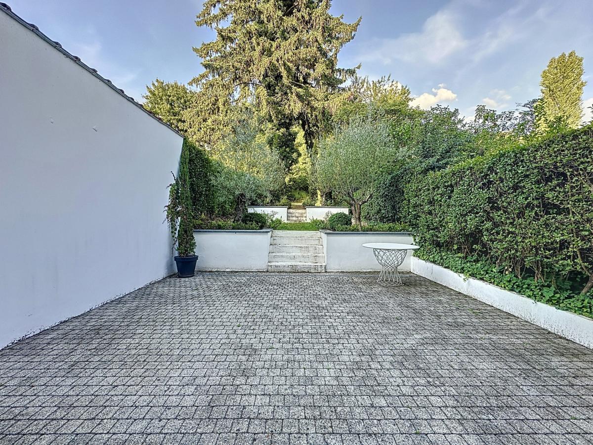 Dieweg/Lycée Français : Belle maison 4 chambres + bureaux