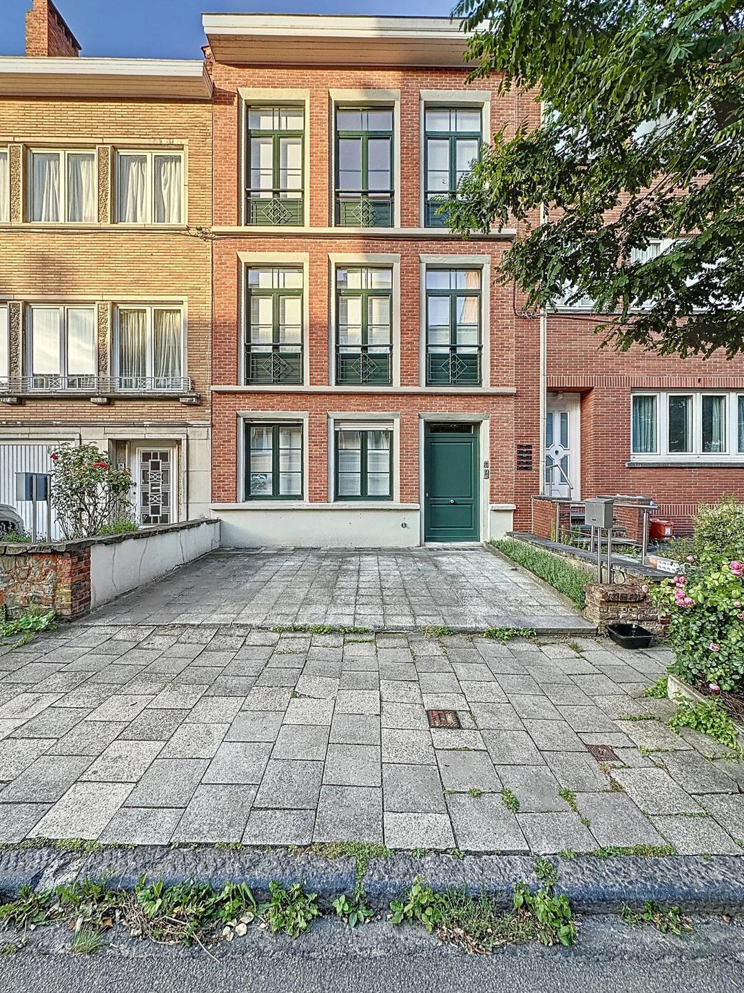 Dieweg/Lycée Français : Belle maison 4 chambres + bureaux