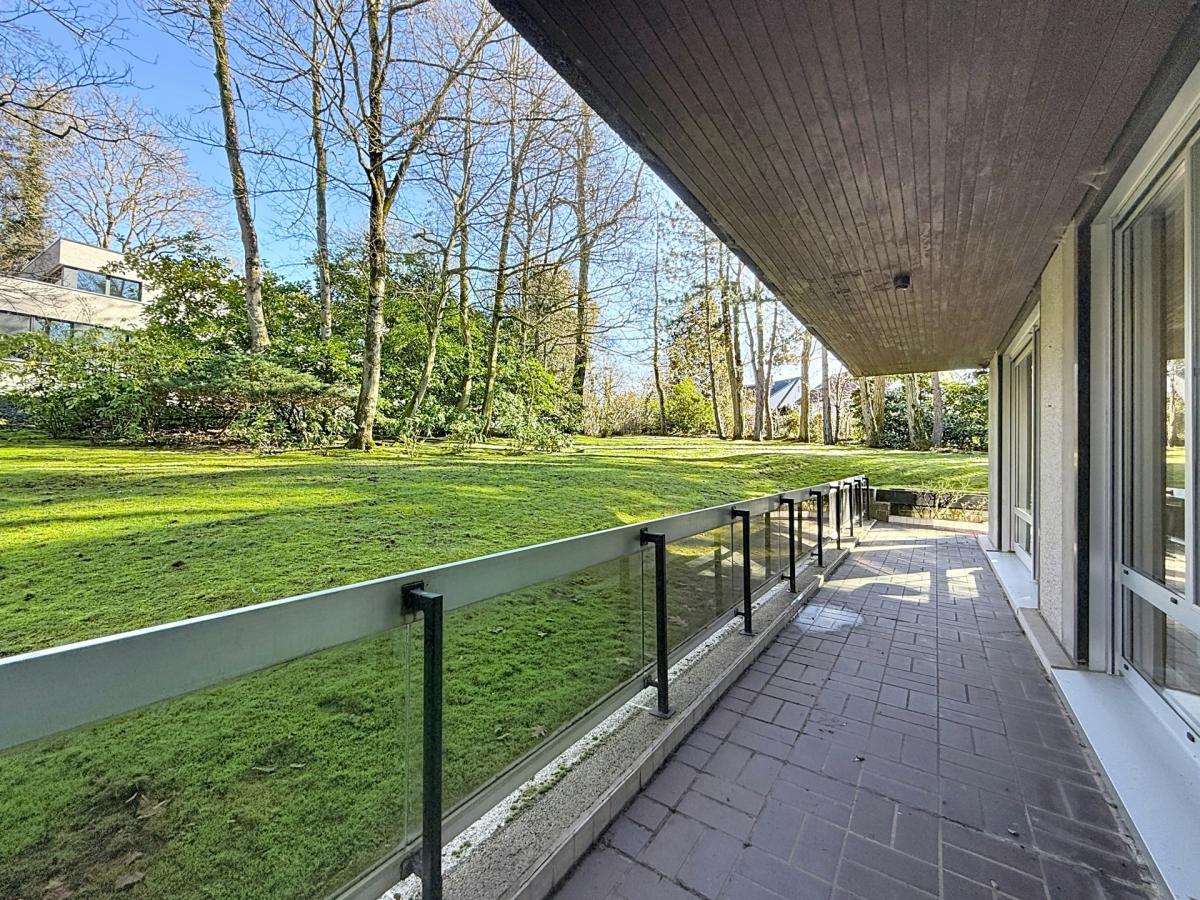 Mix / Soignes : Bel appartement rénové et meublé + terrasse