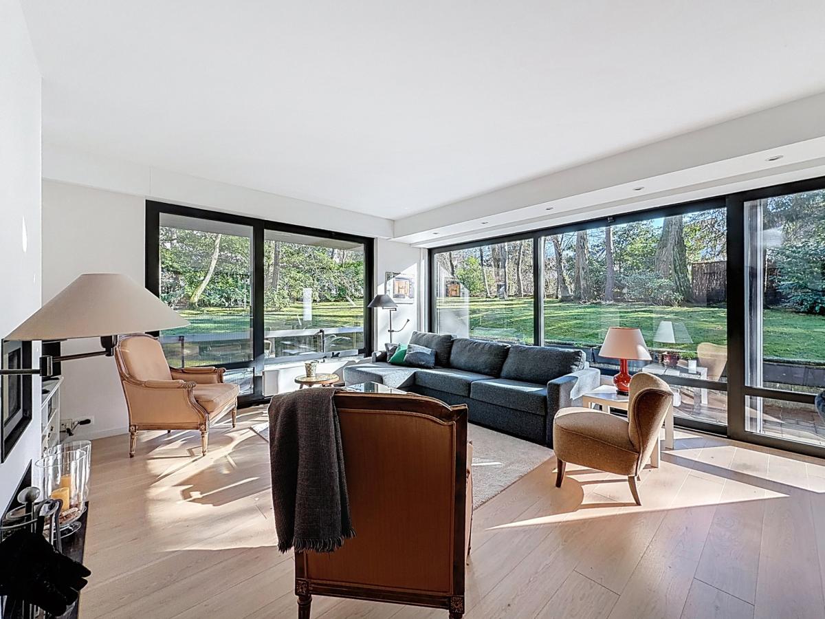 Mix / Soignes : Bel appartement rénové et meublé + terrasse