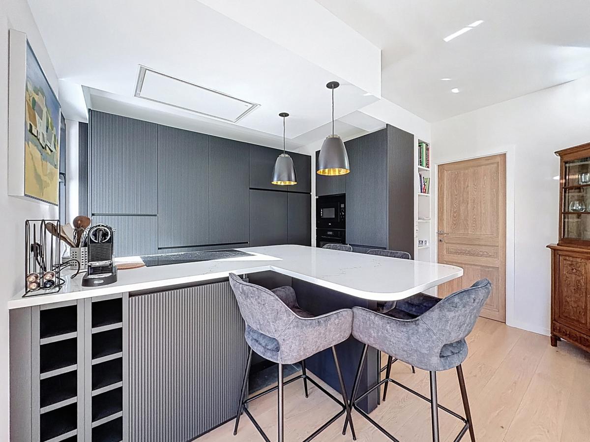 Mix / Soignes : Bel appartement rénové et meublé + terrasse