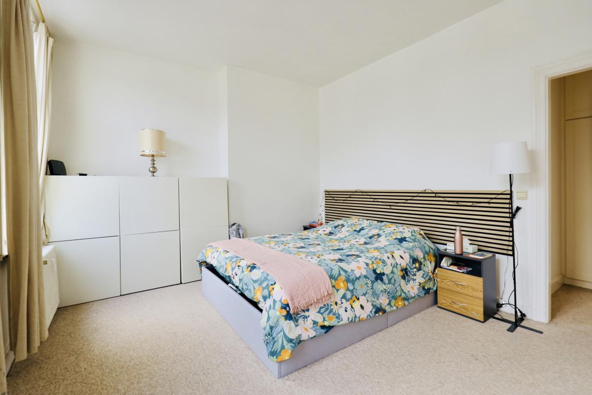 Place Luxembourg: magnifique appartement terrasse S/O 12 m²