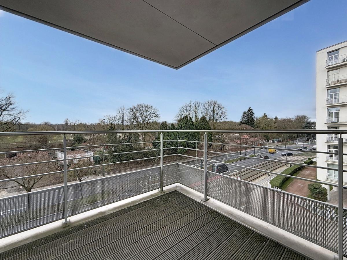 Hippodrome de Boitsfort : Bel appartement moderne + terrasse