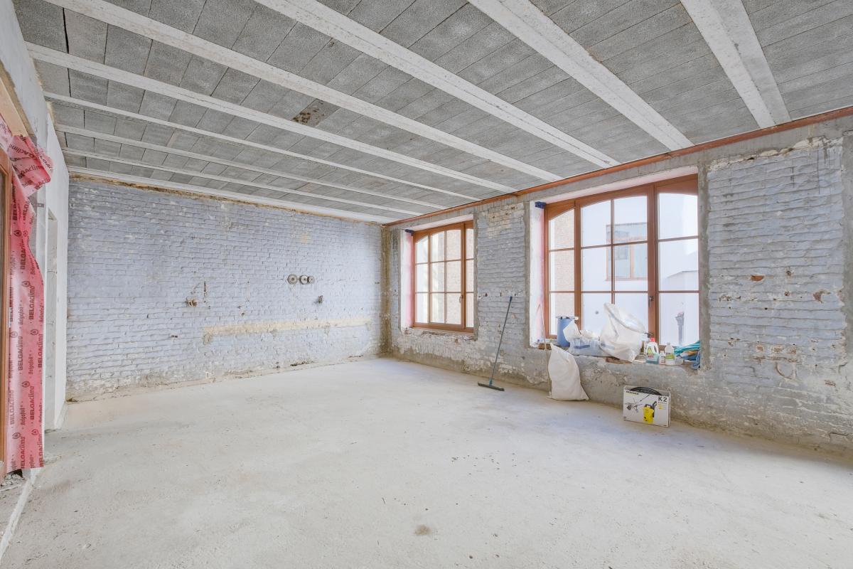 Stéphanie/Toison d'or appt. CASCO 3 chambres de ±147 m²