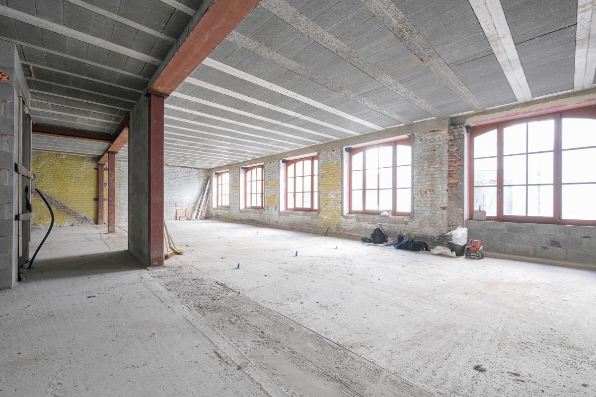 Stéphanie/Toison d'or appt. CASCO 3 chambres de ±147 m²