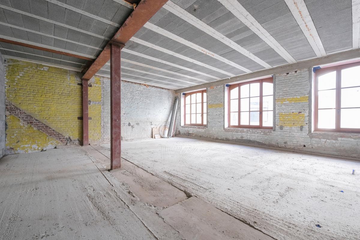 Stéphanie/Toison d'or appt. CASCO 3 chambres de ±147 m²