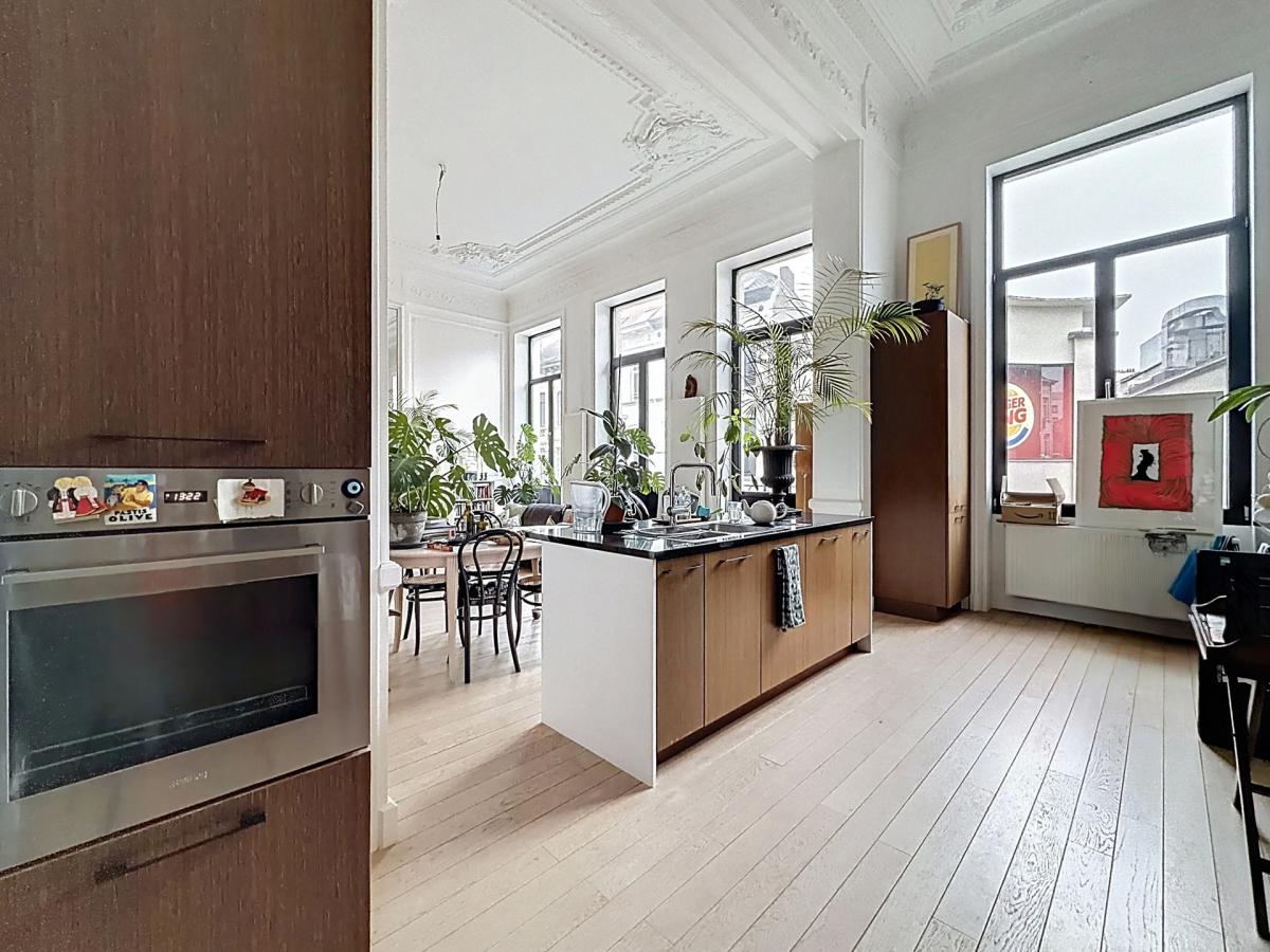 Chaussée d'Ixelles : Sublime appartement remis à neuf