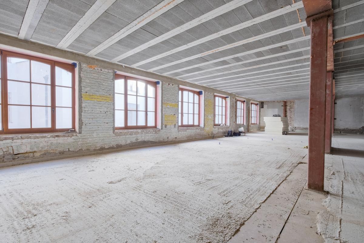 Stéphanie/Toison d'or appt. CASCO 3 chambres de ± 147 m²