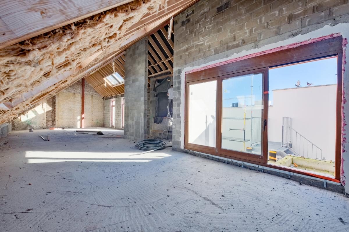 Stephanie/Toison d'or Magnifique penthouse 3ch CASCO ±120m² 