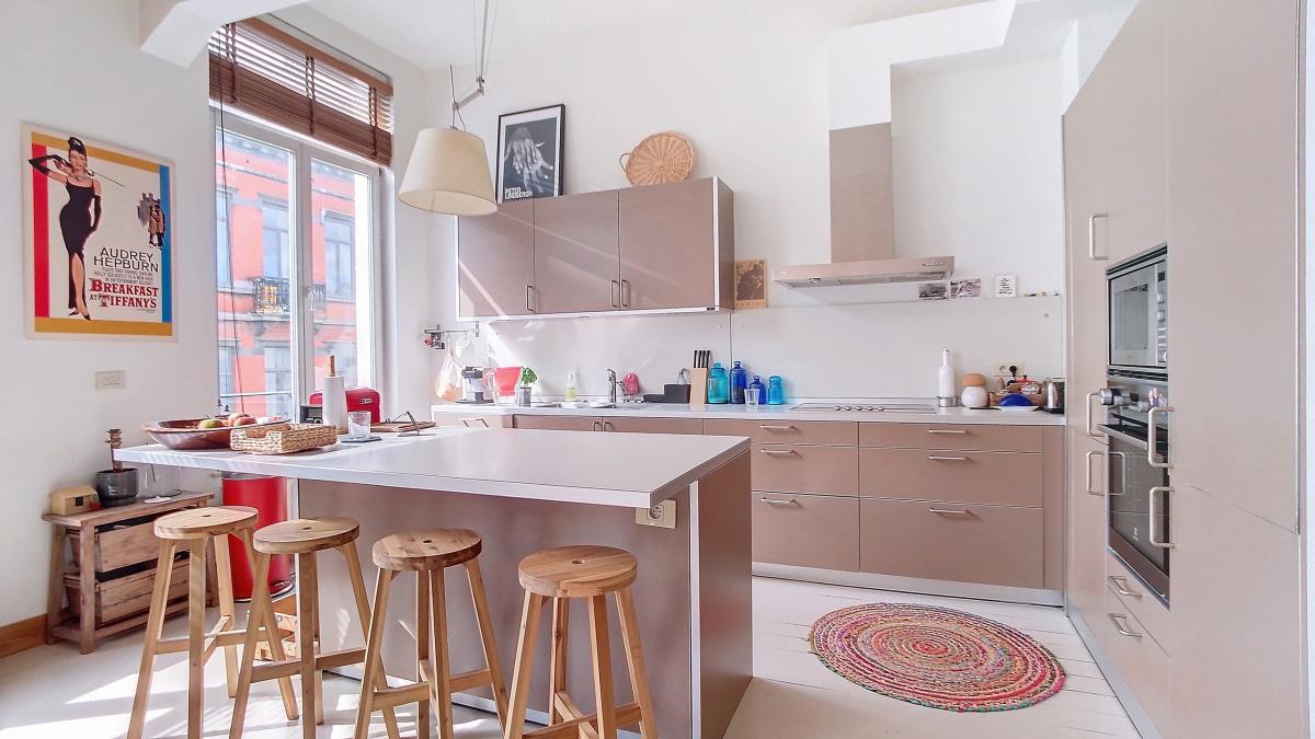 Châtelain : Magnifique appartement 3 CH. + terrasse SUD