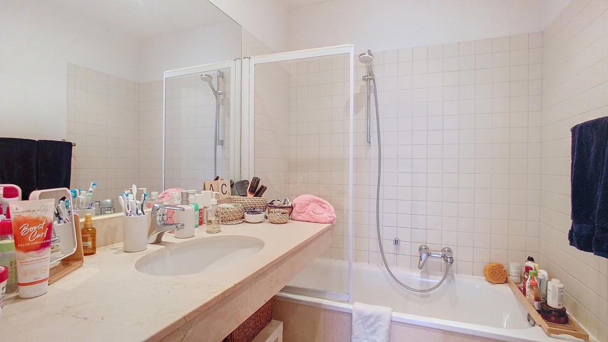 Châtelain : Magnifique appartement 3 CH. + terrasse SUD