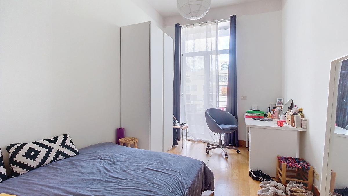 Châtelain : Magnifique appartement 3 CH. + terrasse SUD