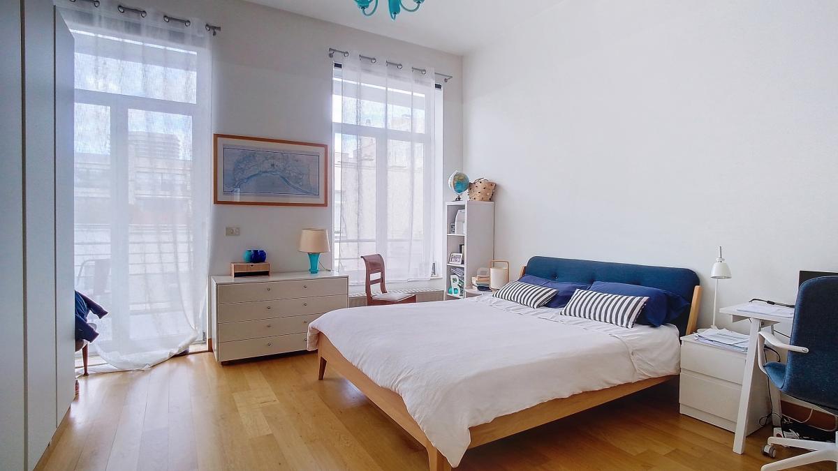 Châtelain : Magnifique appartement 3 CH. + terrasse SUD