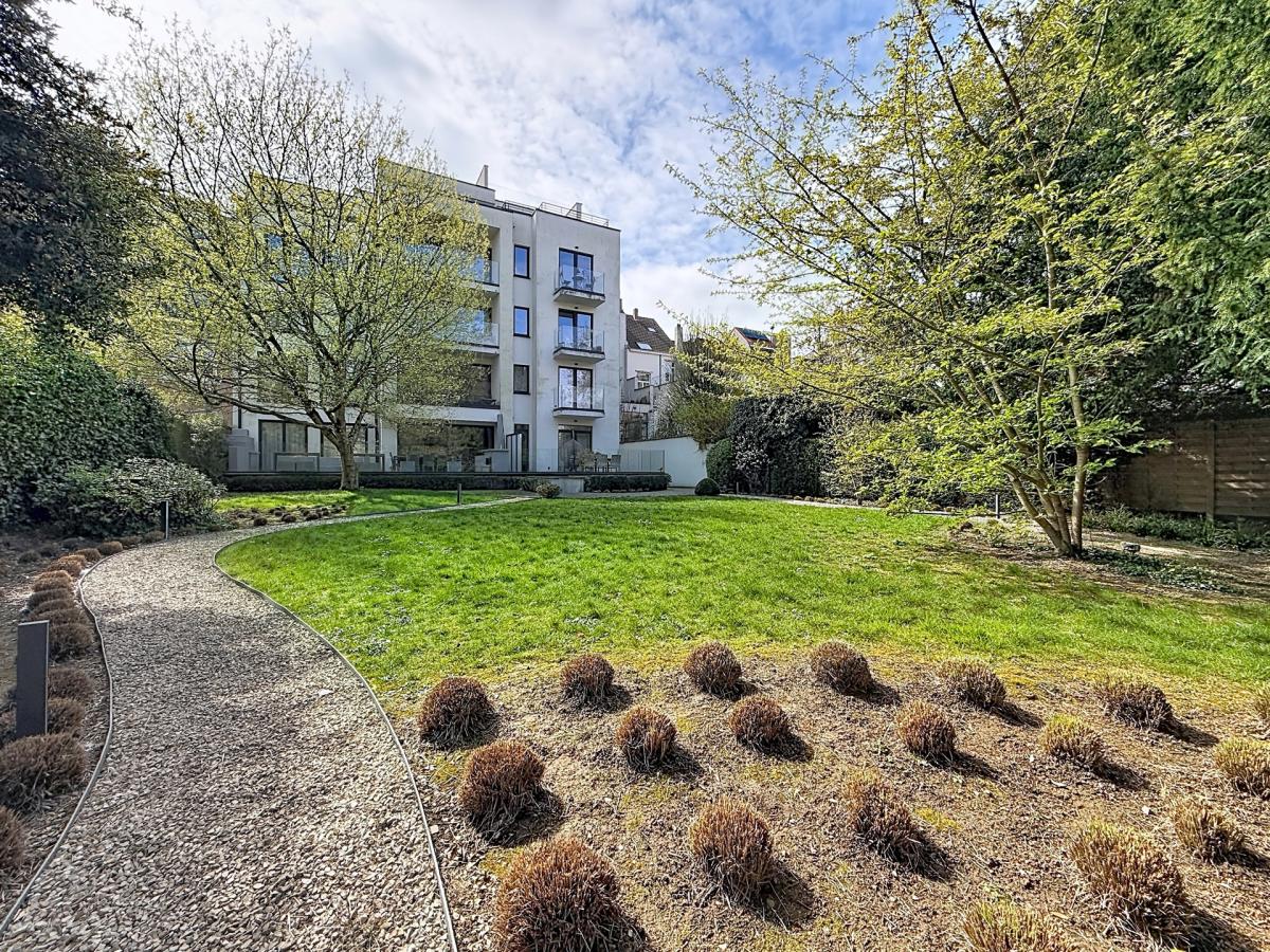 Magnifique 2 chambres avec terrasse au cœur de Brugmann