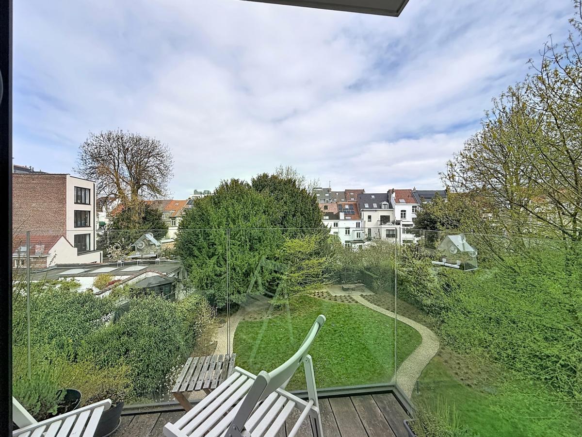Magnifique 2 chambres avec terrasse au cœur de Brugmann